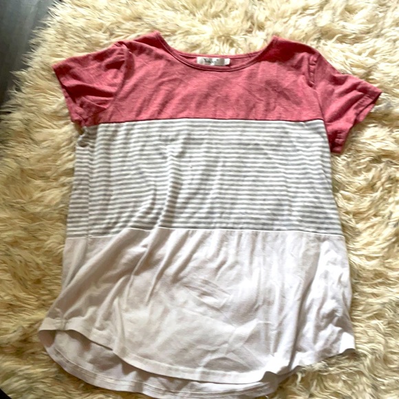 Cute summer tee - Picture 1 of 2